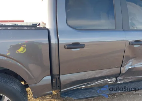 2022 Ford F-150 Xl z USA, uszkodzony, nr VIN 1FTEW1CP7NFA10838